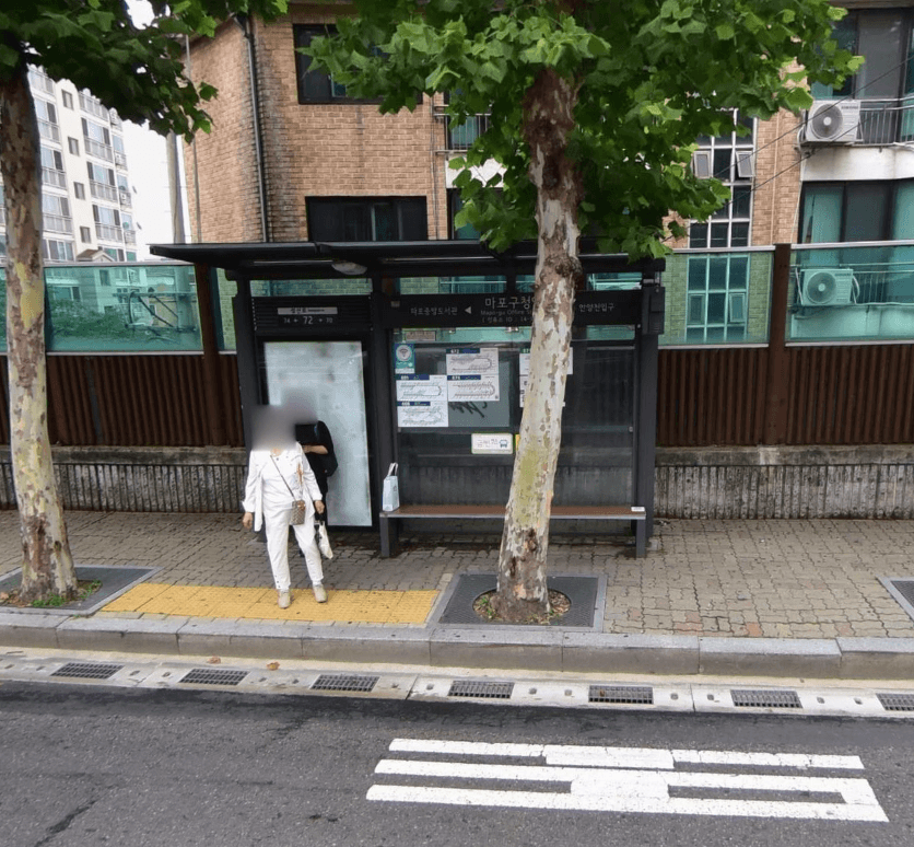 마포구청역 마포구청역 정류장 옥외광고 사진