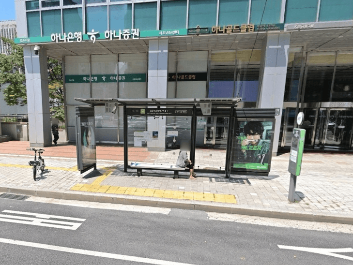 2호선 교대역 7번출구 2호선 교대역 7번출구 옥외광고 사진